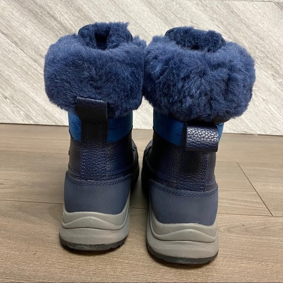 UGG | Adirondack III Velvet Croc Boots In Navy NEW - Picture 3 of 10